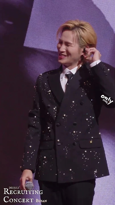 粉丝拍下的金熙栽瞬间