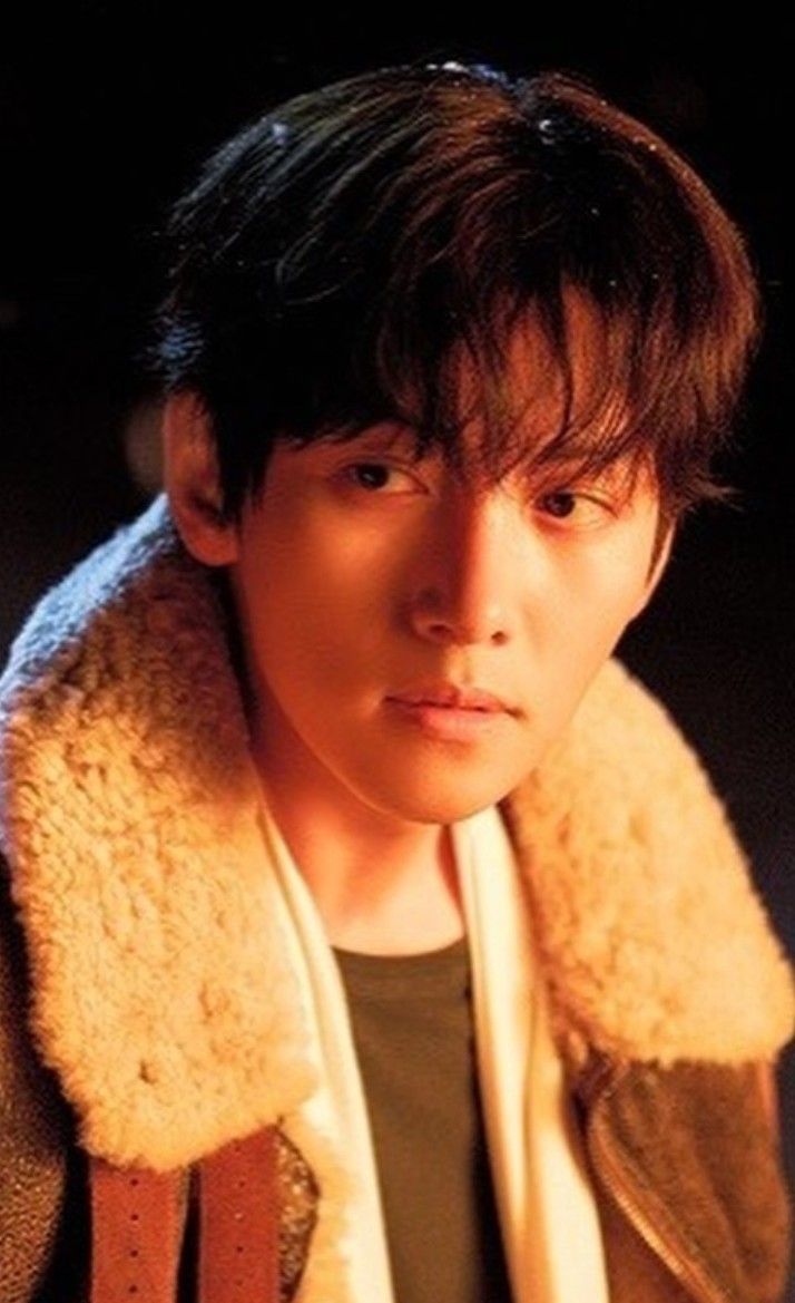 Ji Changwook background image recommended by Choeaedol Celeb fandom