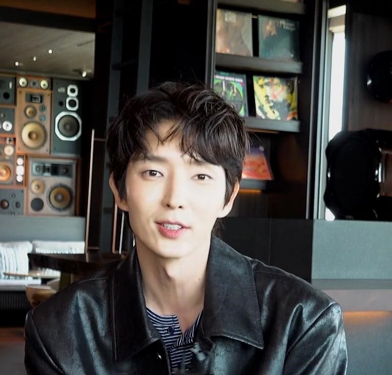Latest photo of Lee Joongi