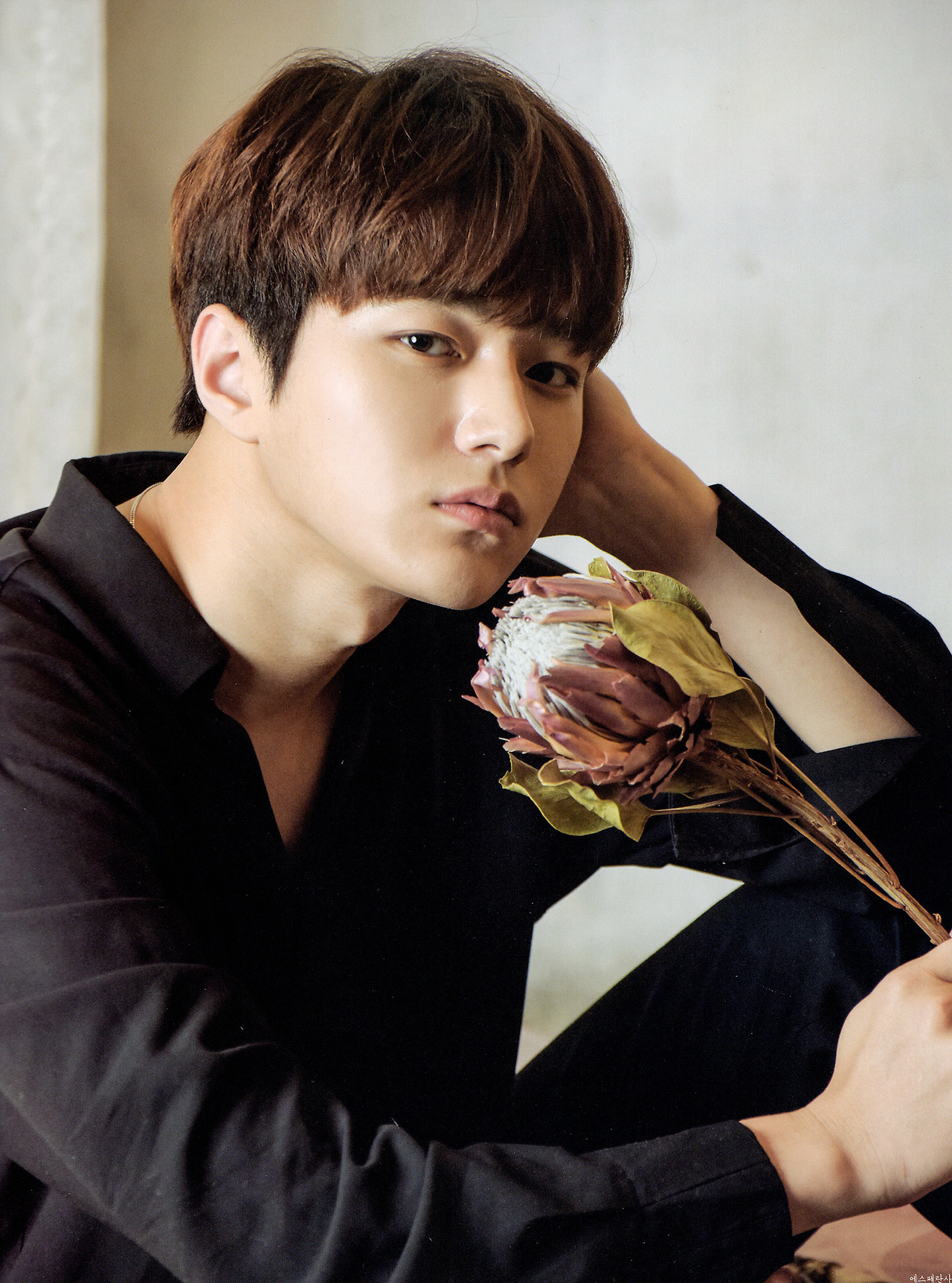 Latest photo of Kim Myungsoo (L)