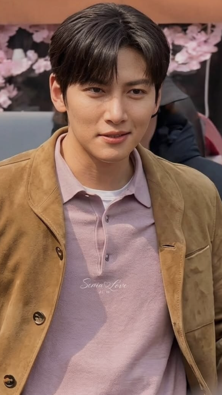 Behind-the-scenes cut of Ji Changwook