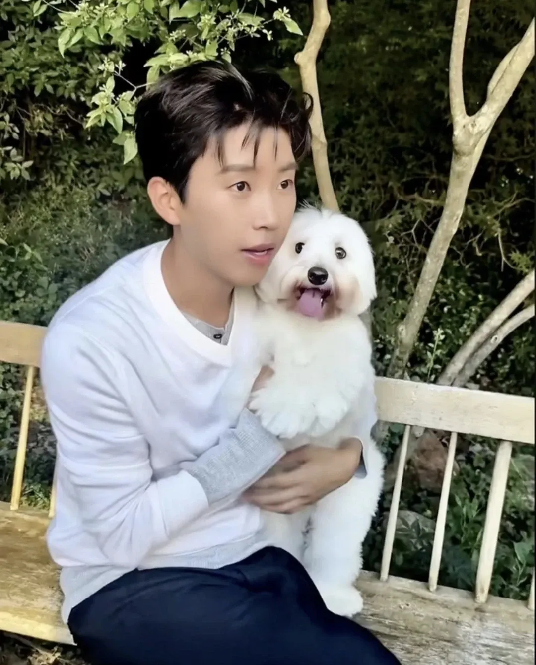 Cuplikan di balik layar dari Lim Youngwoong