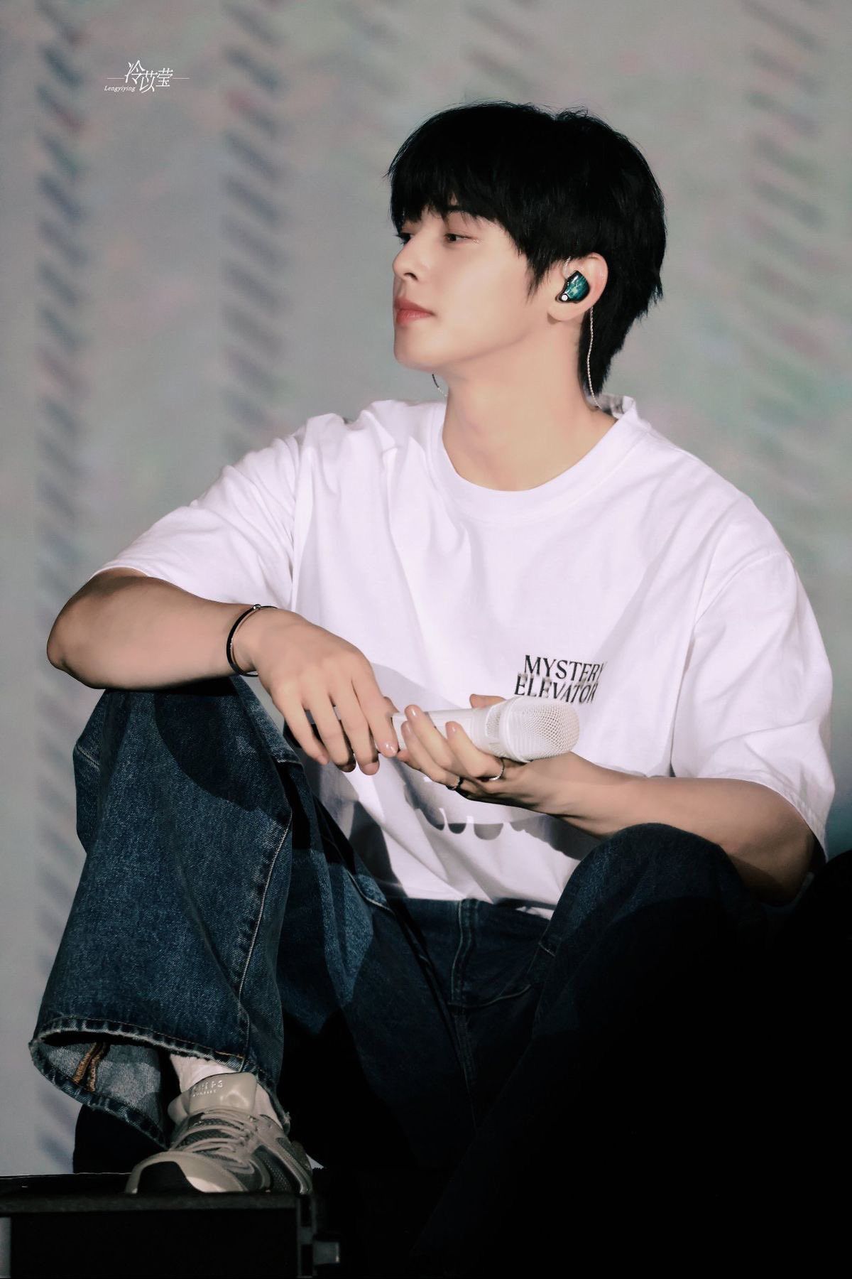 粉丝拍下的车银优瞬间