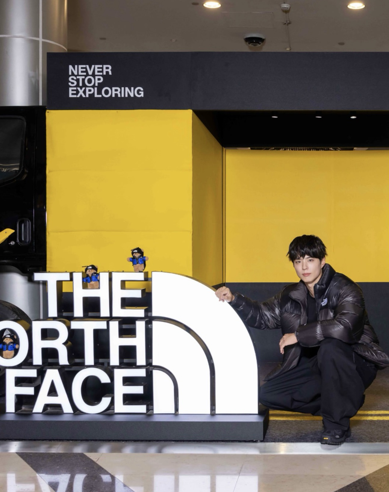 Behind-the-scenes cut of Park Bogum