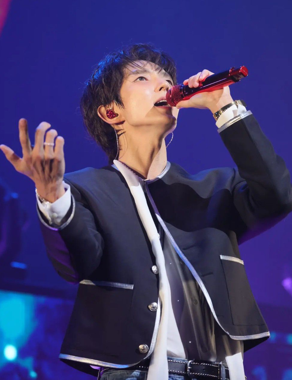 Foto terbaru dari Lee Joongi