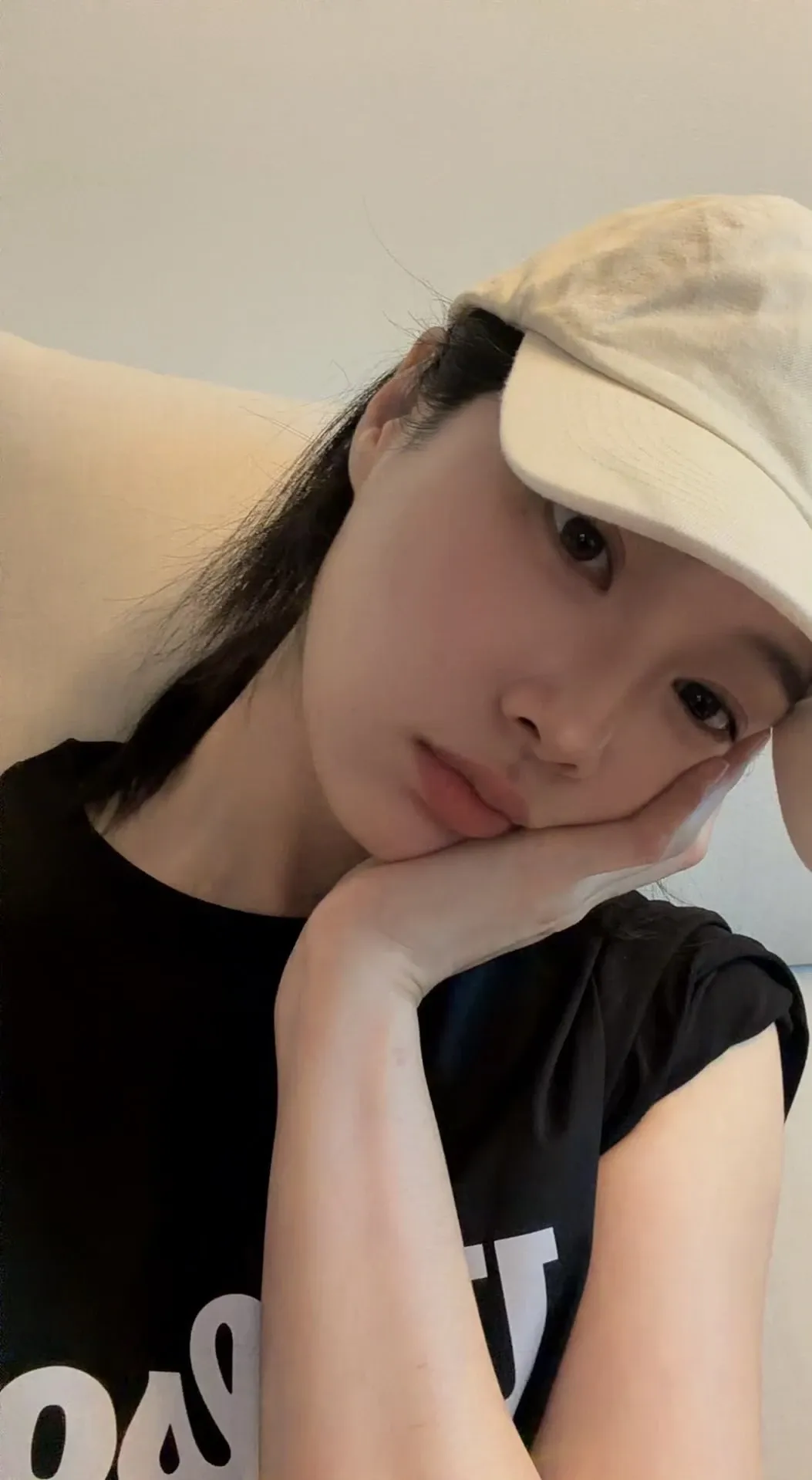 Emotional wallpaper shared by fans for Yeonwoo