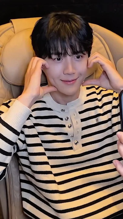 Latest photo of Kim Seonho