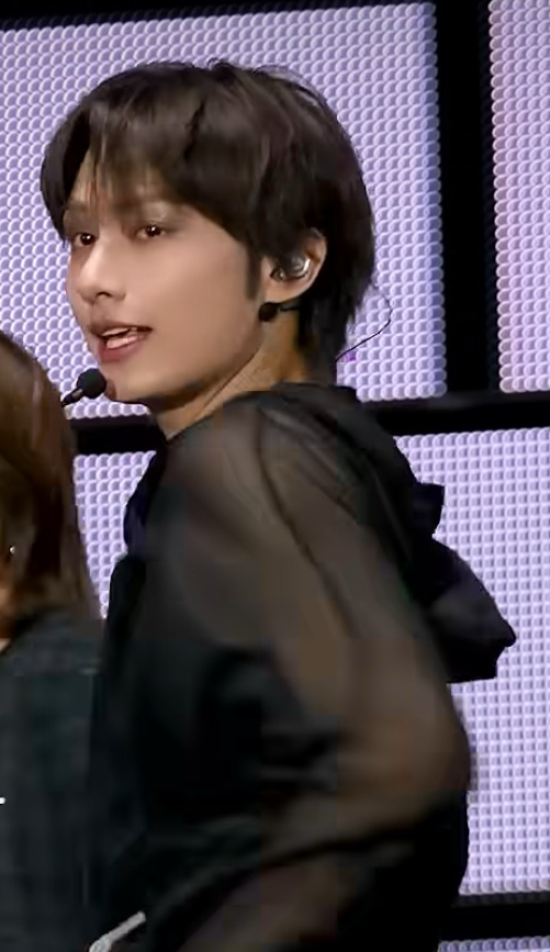 Wen Junhui background image recommended by Choeaedol Celeb fandom