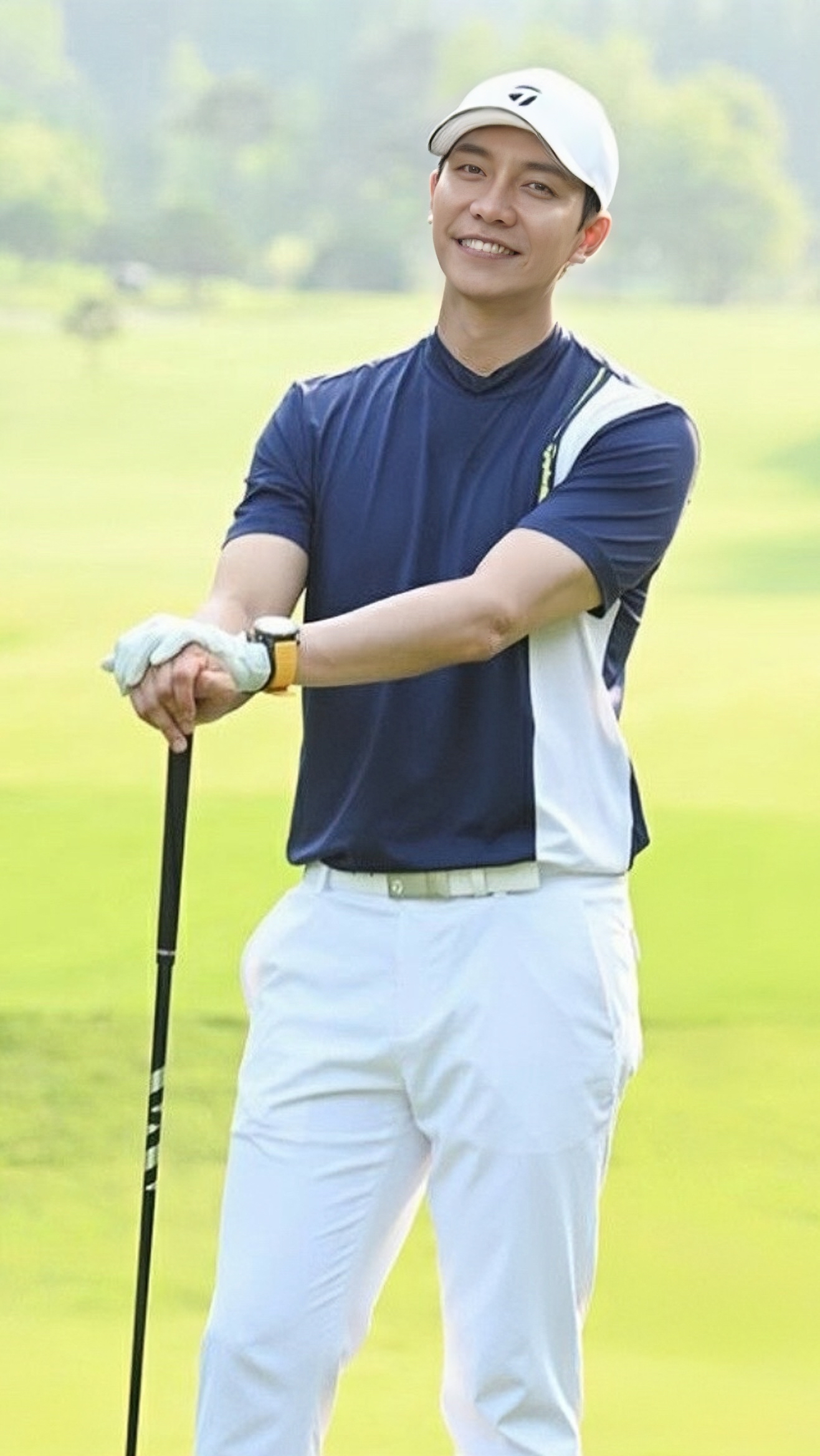 Latest photo of Lee Seunggi