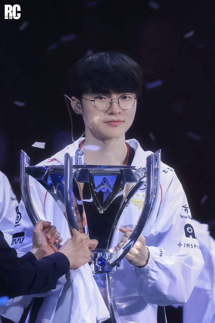 Foto kegiatan terbaru dari Faker