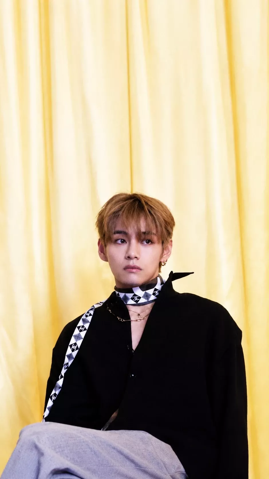 Today's popular wallpaper in Kim Taehyung (V) community