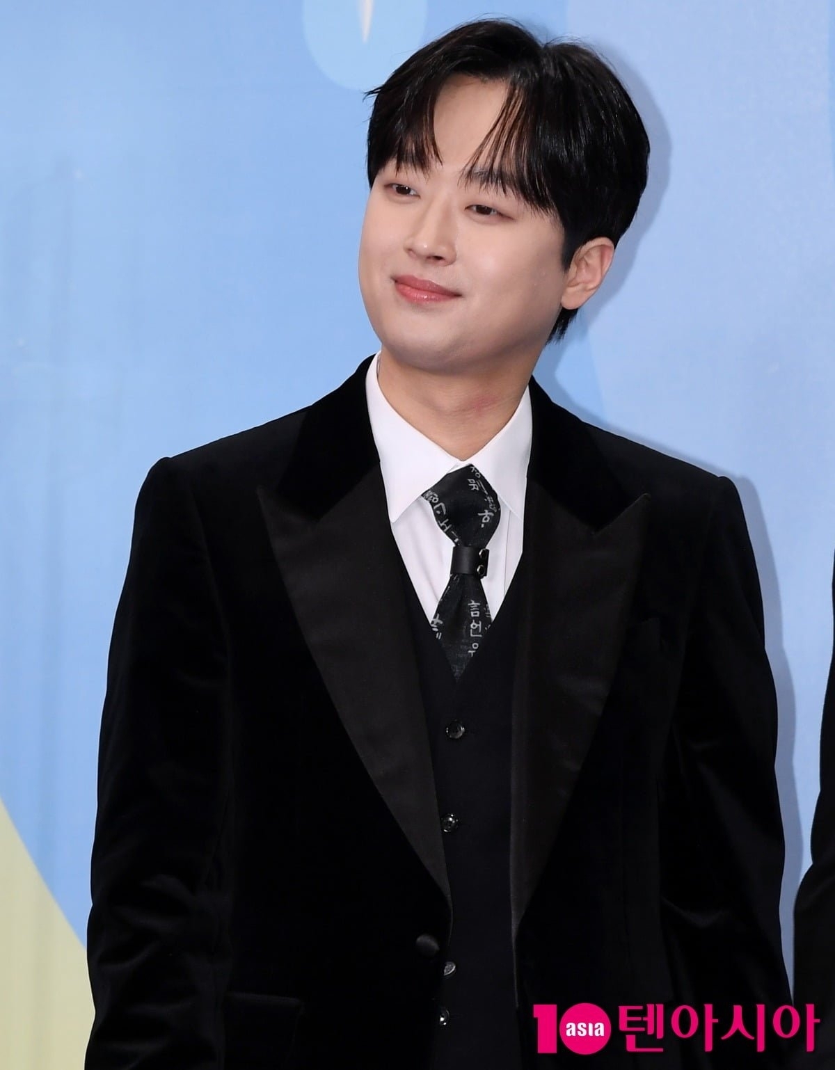 イ・チャンウォンのビハインドカット