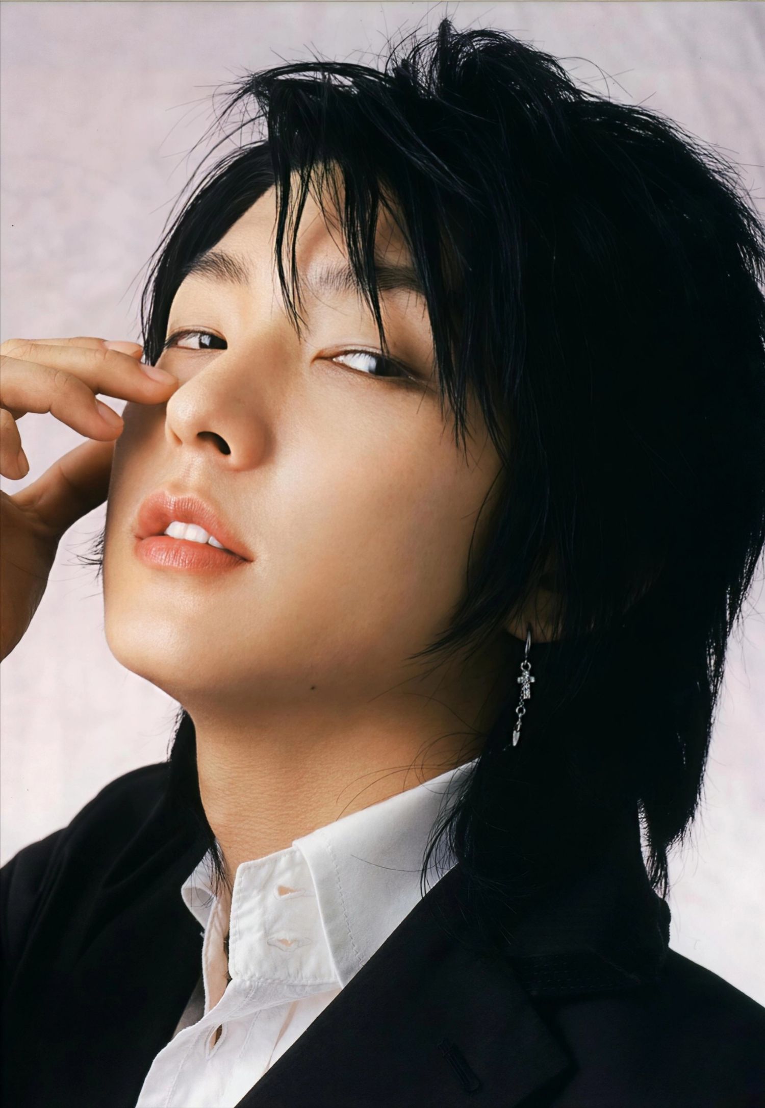 Behind-the-scenes cut of Lee Joongi