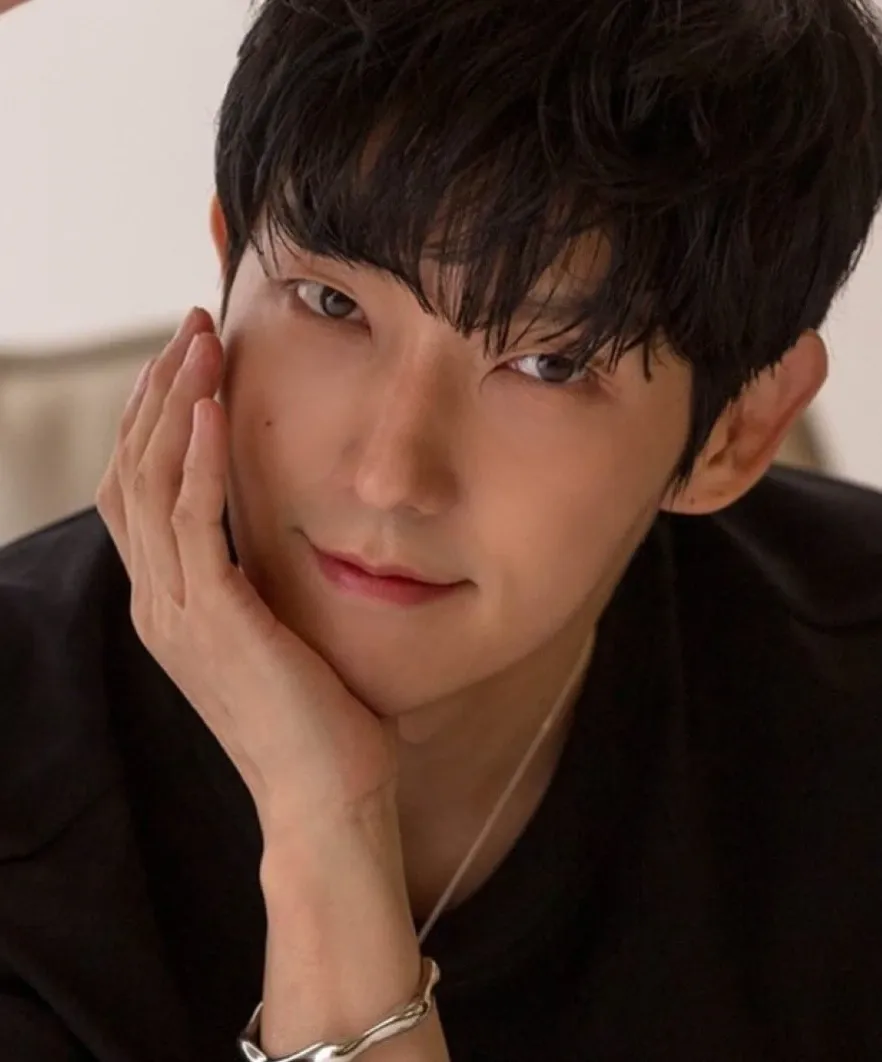 이준기 최근 활동샷