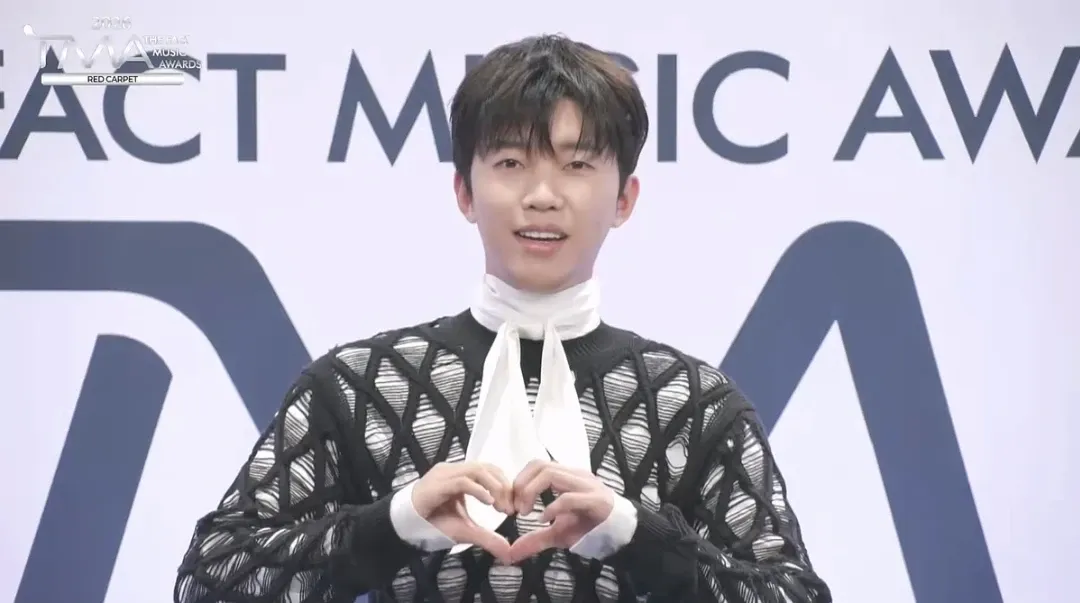 Foto kegiatan terbaru dari Lim Youngwoong