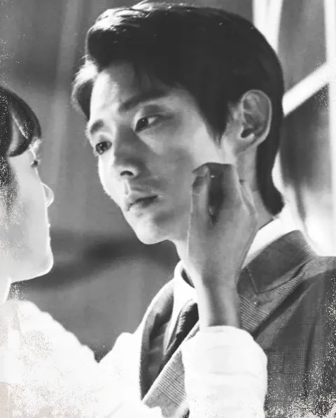 Behind-the-scenes cut of Lee Joongi
