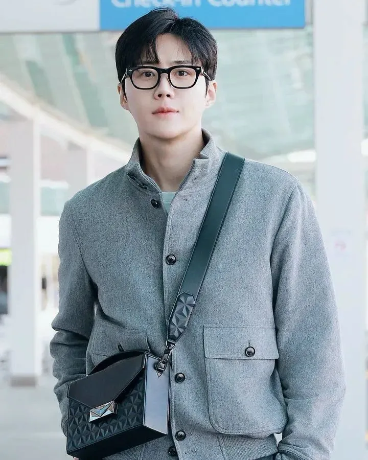 Recent activity shot of Kim Seonho