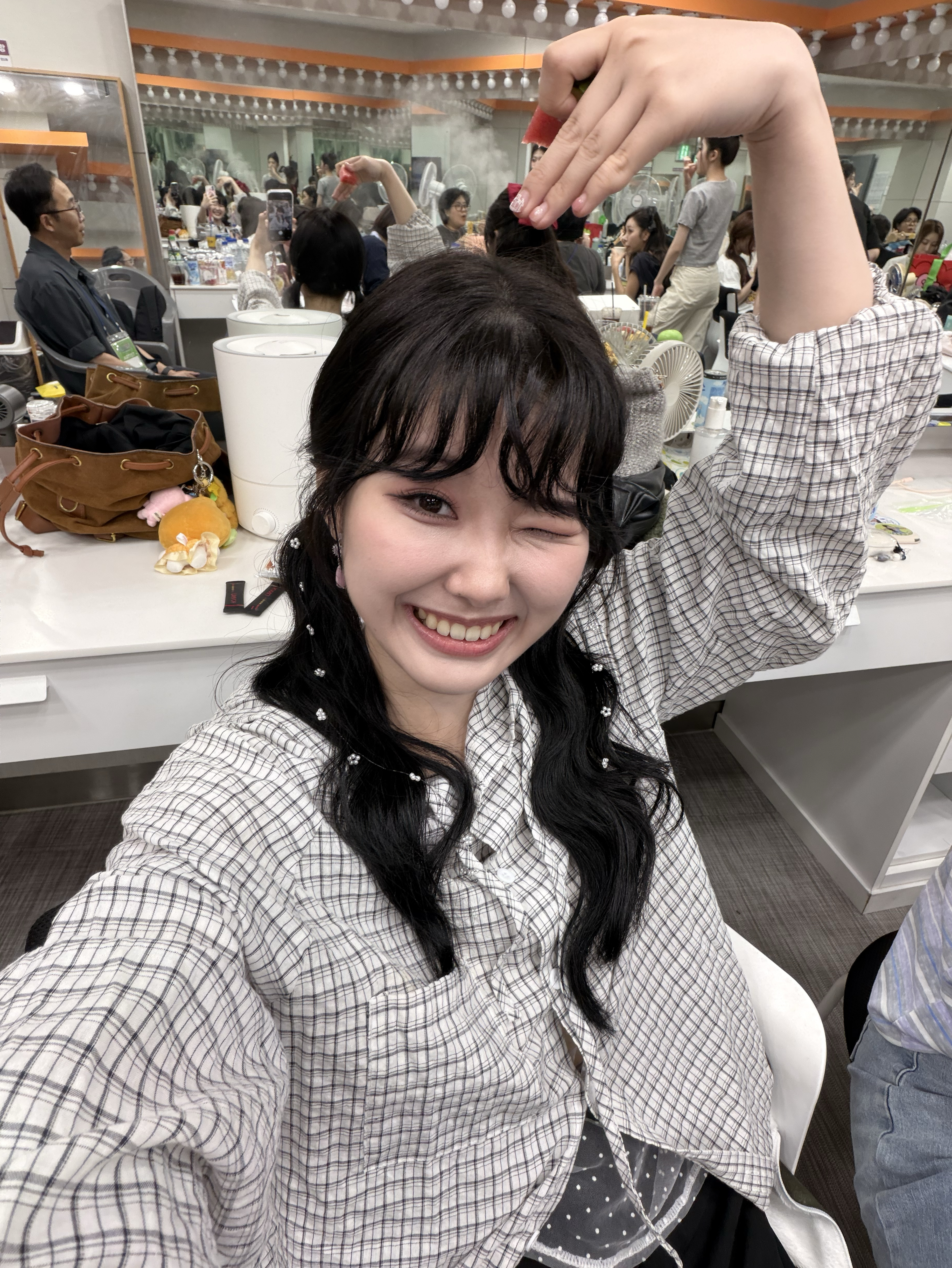 홍성윤의 비하인드 컷