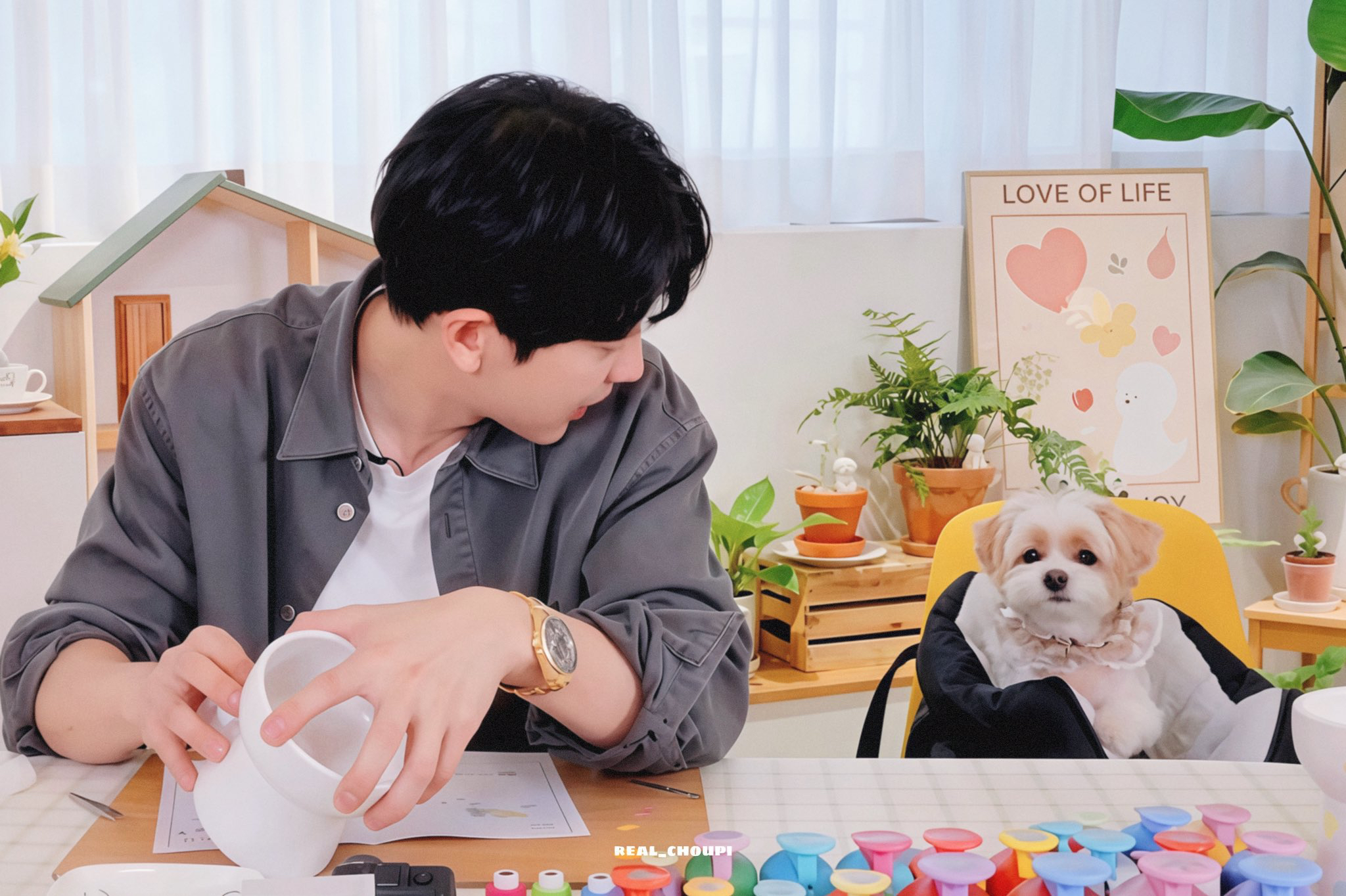 Recent activity shot of Chanyeol