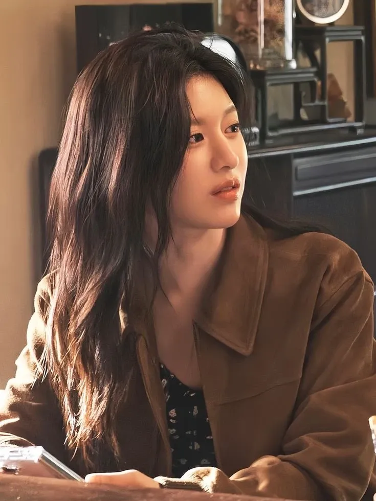 Recent activity shot of Go Younjung