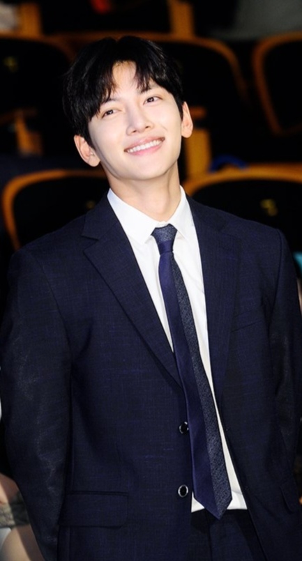 チ・チャンウクのビハインドカット