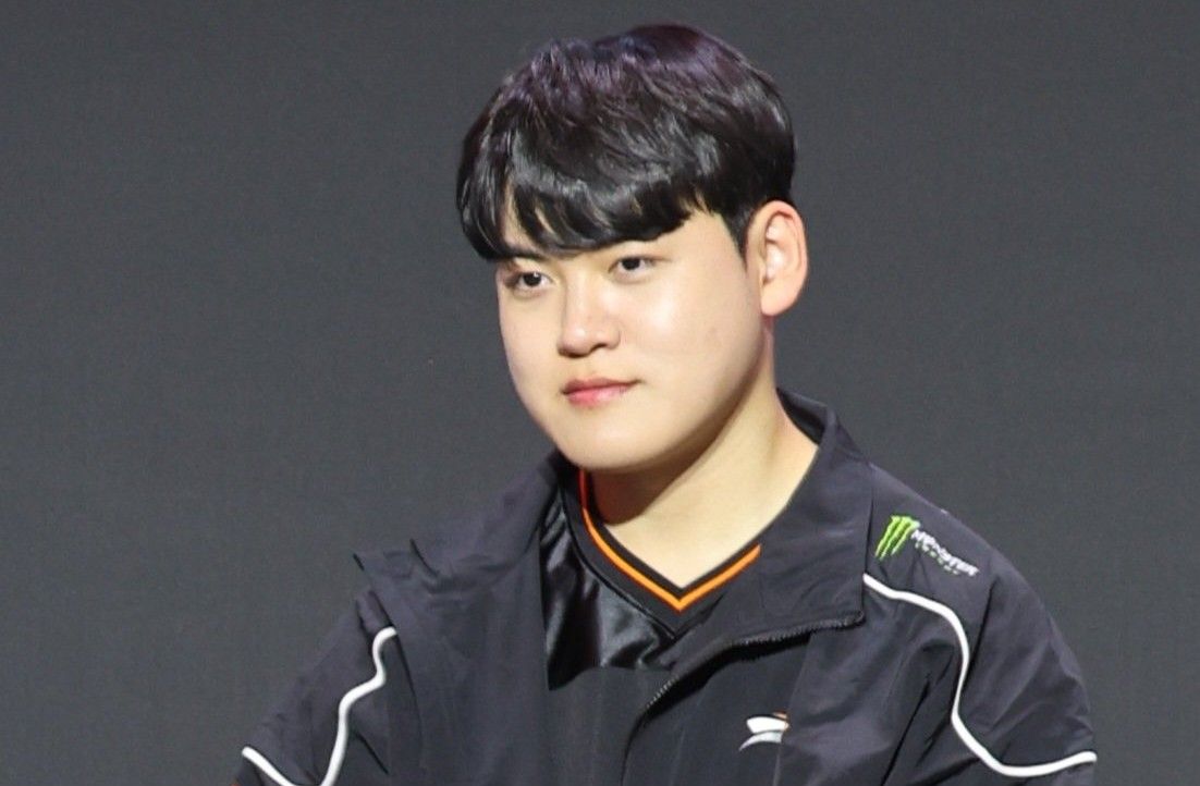 Latest photo of Gumayusi