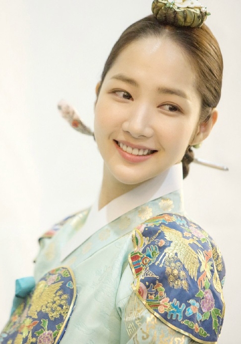 Latest photo of Park Minyoung