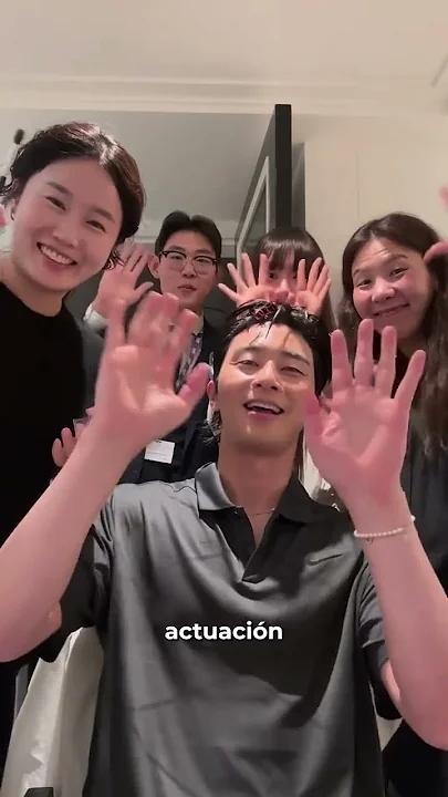 A moment captured by a fan of Park Seojoon