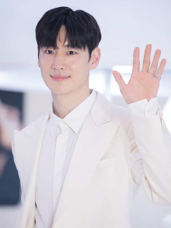 Cuplikan di balik layar dari Lee Jaehoon