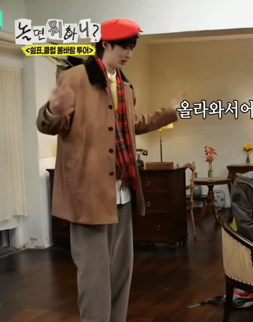 粉丝拍下的边佑锡瞬间