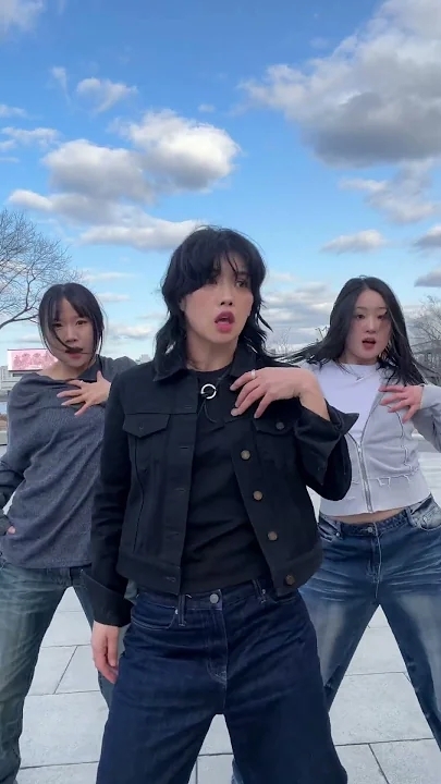 Today's popular wallpaper in Aiki community