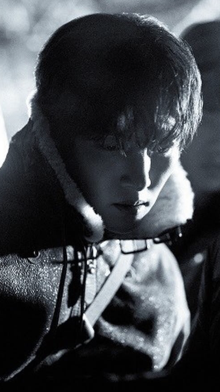 Today's popular wallpaper in Ji Changwook community