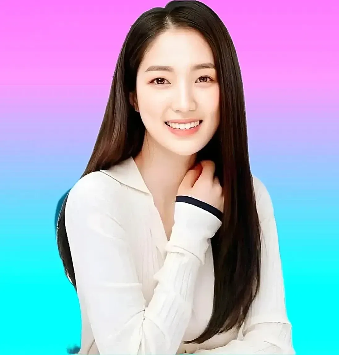 Recent activity shot of Kim Hyeyoon
