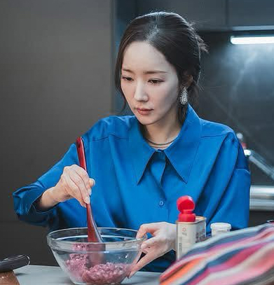 Cuplikan di balik layar dari Park Minyoung