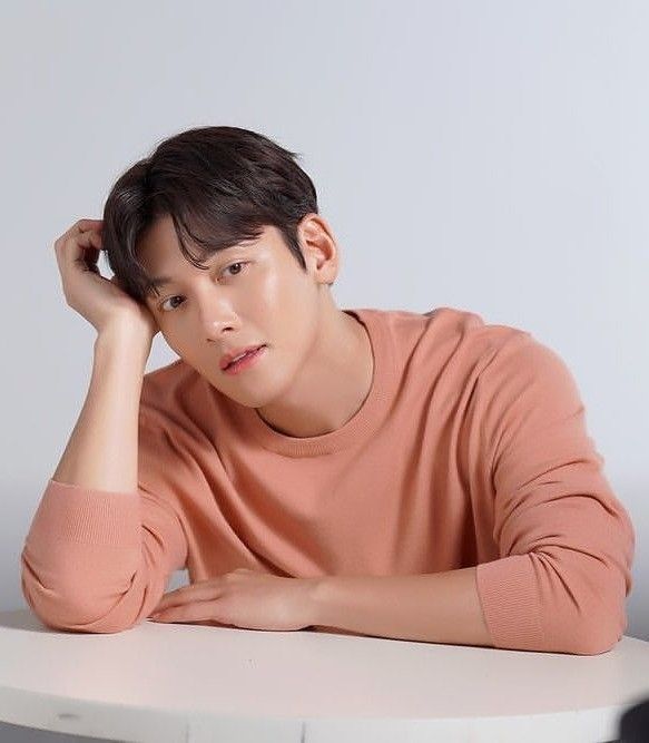 池昌旭的最新照片