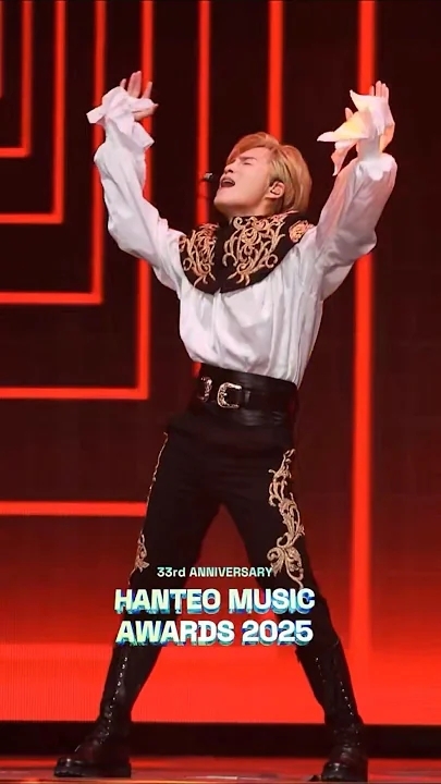 김희재의 비하인드 컷