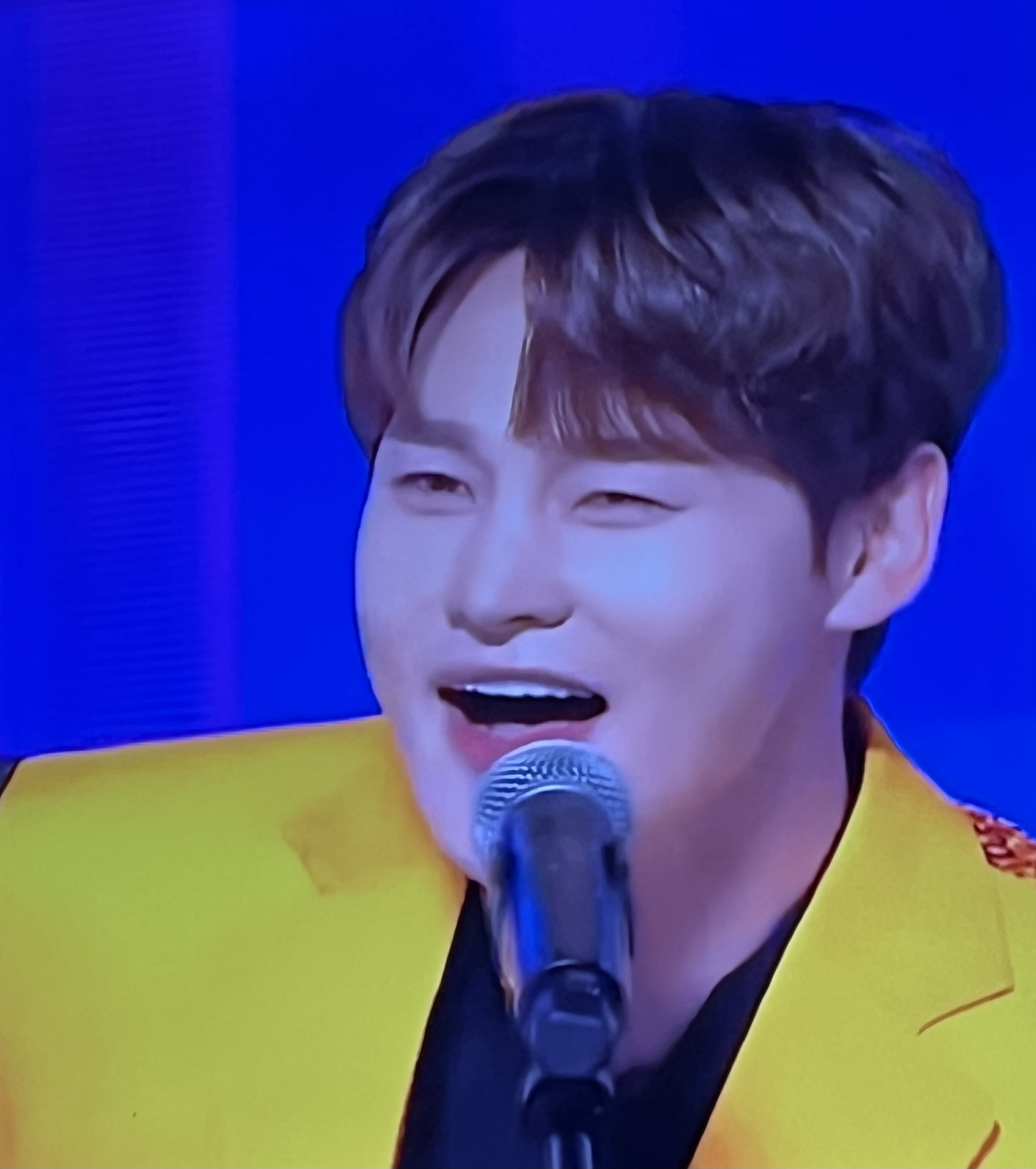 粉絲拍下的朴瑞鎮瞬間