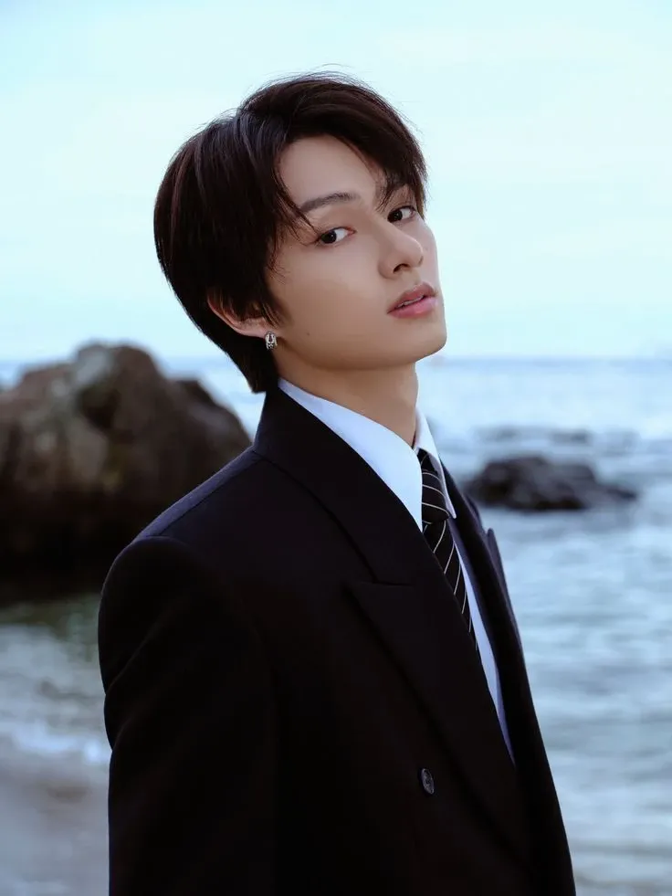 Behind-the-scenes cut of Wen Junhui