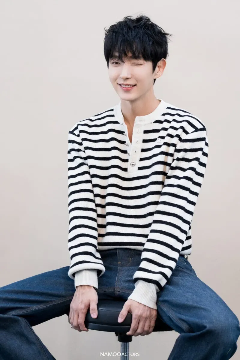 Behind-the-scenes cut of Lee Joongi