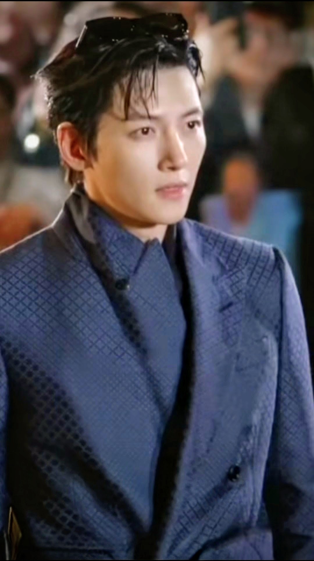 チ・チャンウクのビハインドカット