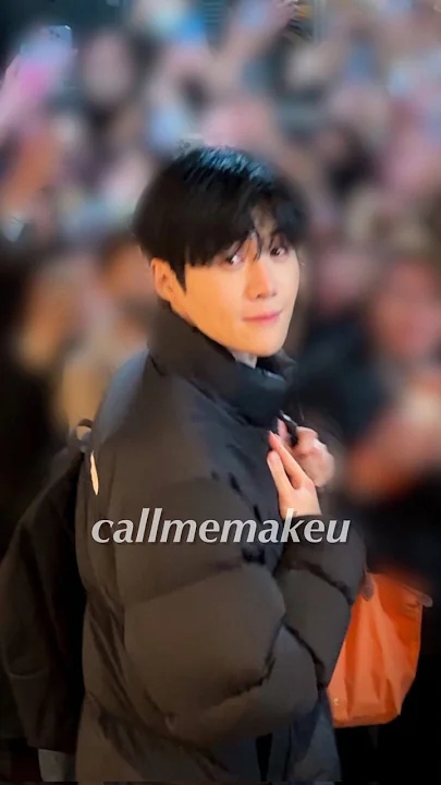 A moment captured by a fan of Kim Seonho