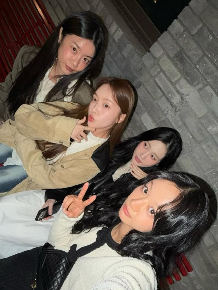 Behind-the-scenes cut of Hyeri