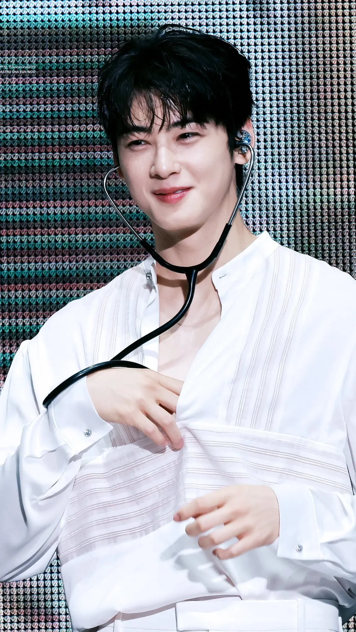 Today's popular wallpaper in Cha Eunwoo community