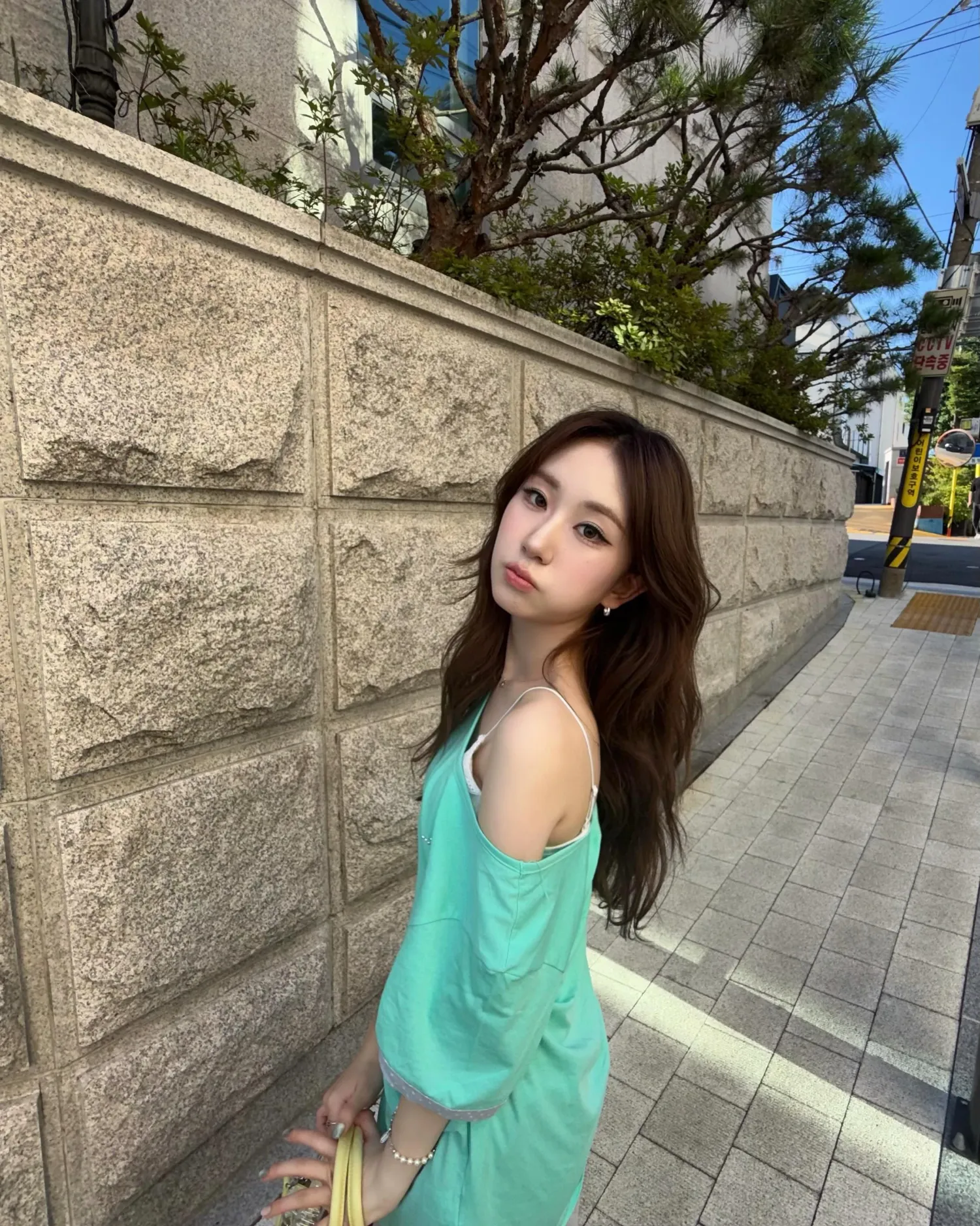 Foto terbaru dari Jeon Yujin