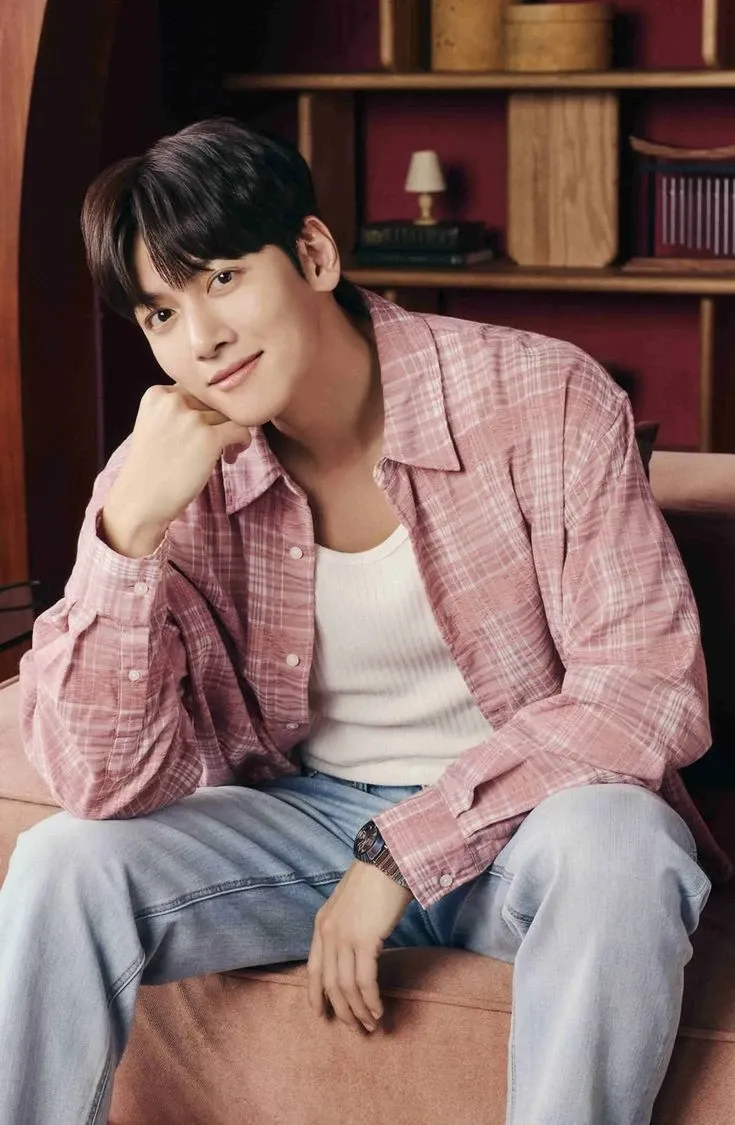 Latest photo of Ji Changwook