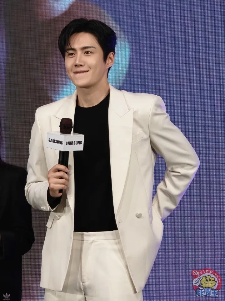 Foto kegiatan terbaru dari Kim Seonho
