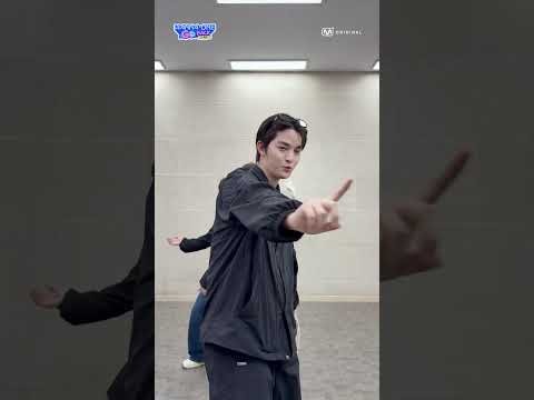 Behind-the-scenes cut of Hwang Minhyun