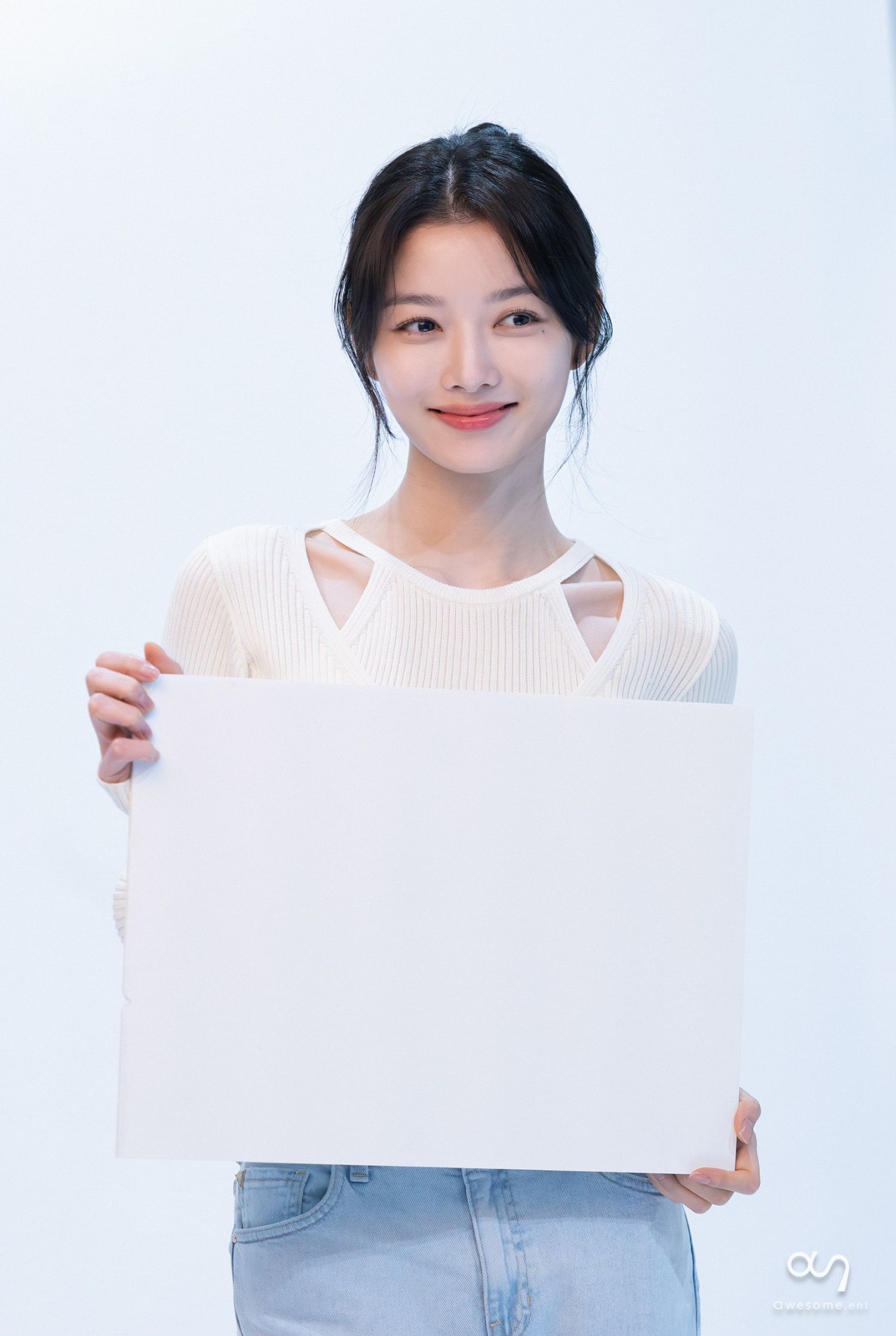 Latest photo of Kim Youjung