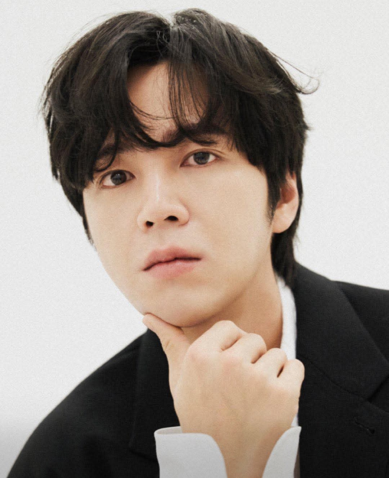 Latest photo of Jang Geunsuk