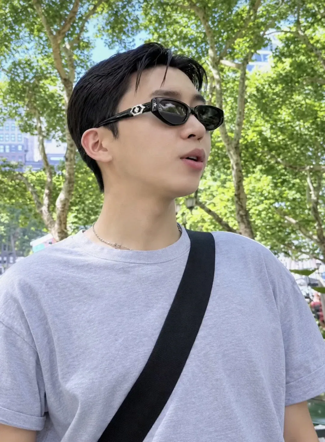 Behind-the-scenes cut of Lim Youngwoong